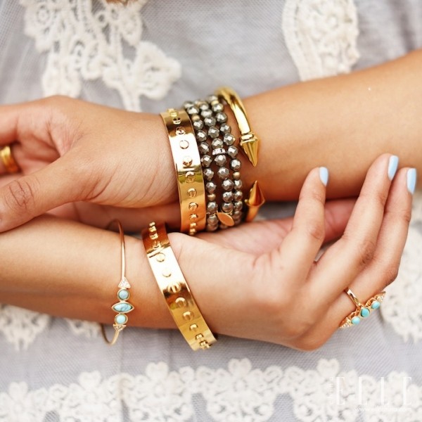 除了闪亮亮的配饰，你的时尚生活太需要它了！