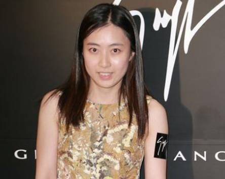 刘銮雄传,刘銮雄后宫的争斗