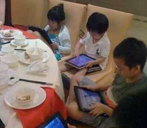 带你去旅游小孩,孩子带我去旅行