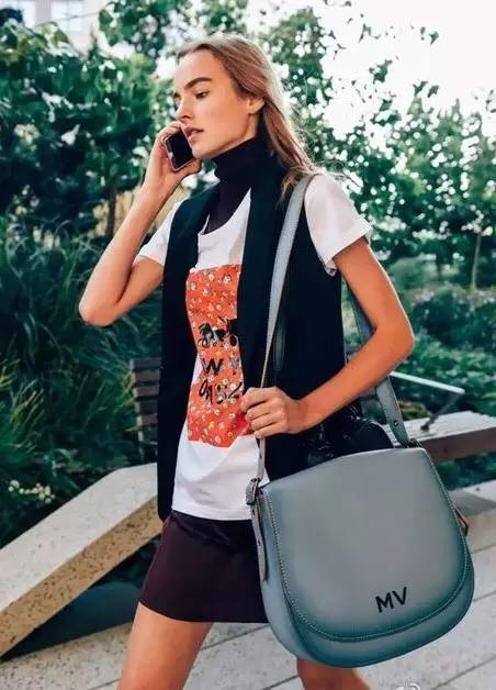 捂紧钱包不乱花,捂紧钱包勒紧裤腰过日子