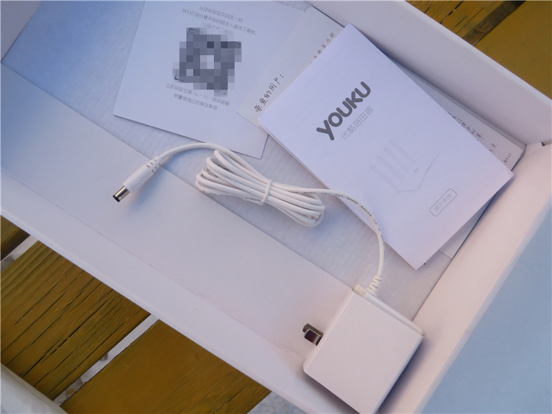 告别视频广告，畅享双频“高速路”—优酷路由器X2