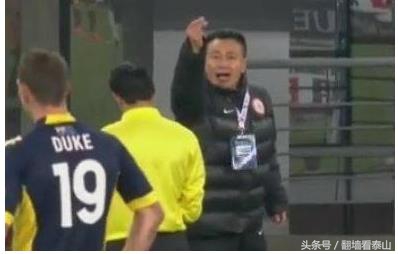 十一年丢十冠!西亚球队机关算尽、跳水踢裆,照样骗不来亚冠奖杯