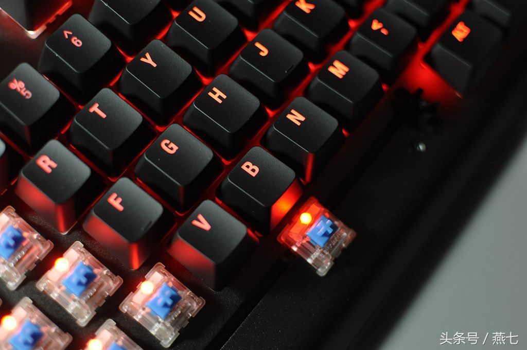 璧涚澘apexm600鐏厜璁剧疆,璧涚澘apexm600鑳屽厜