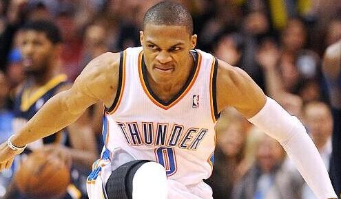 詹皇库里四度激战总决赛,詹皇和库里谁更强