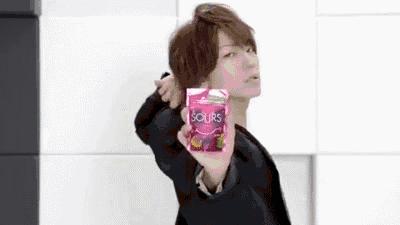 出现在辣眼睛广告里的他们,请告诉我这不是我的爱豆