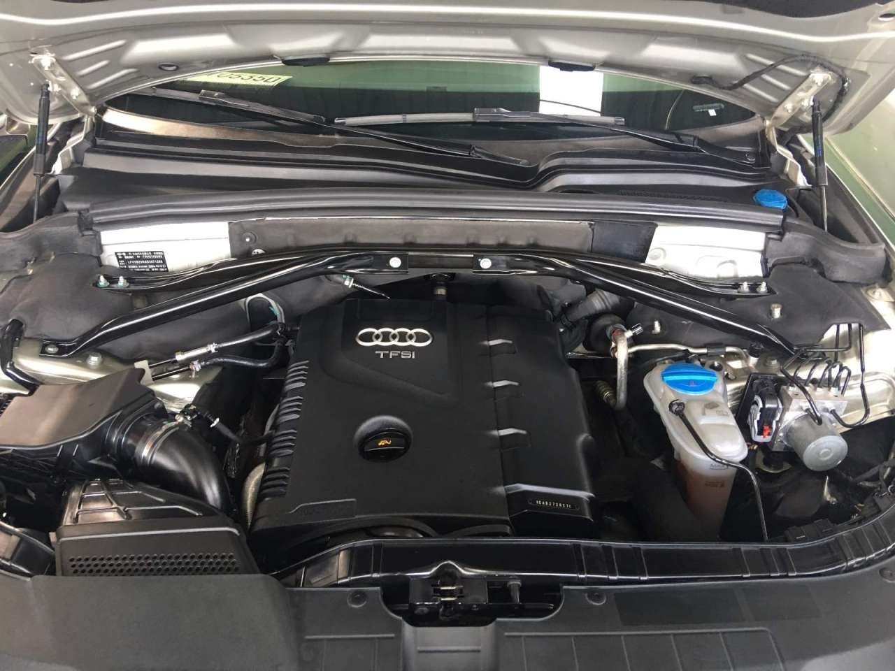 中山奥迪q5落地价,中山最新款奥迪q5最低价格