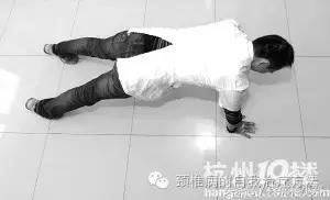 久坐颈椎不舒服去医院按摩,颈椎病引起的龟爬式锻炼