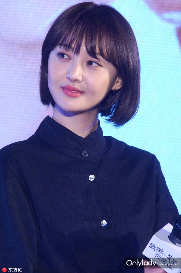 女子花4万块整容把嘴都整歪了,美国女子花76万整容