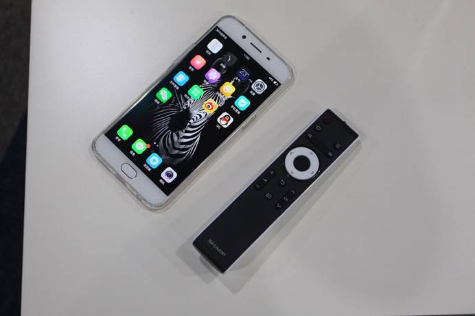 想给家里装个投影仪,有没有必要给卧室装个投影仪