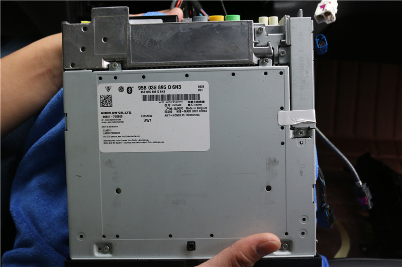 新款保时捷macan导航主机在哪里,2019保时捷macan触摸屏导航功能