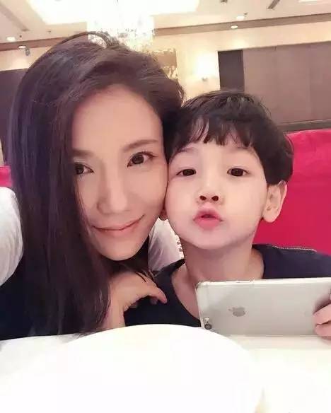 小包总假装和安迪分手,小包总万万没想到