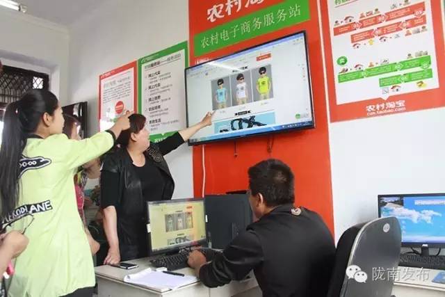 脱贫攻坚战上的巾帼担当,脱贫路上展现巾帼风采