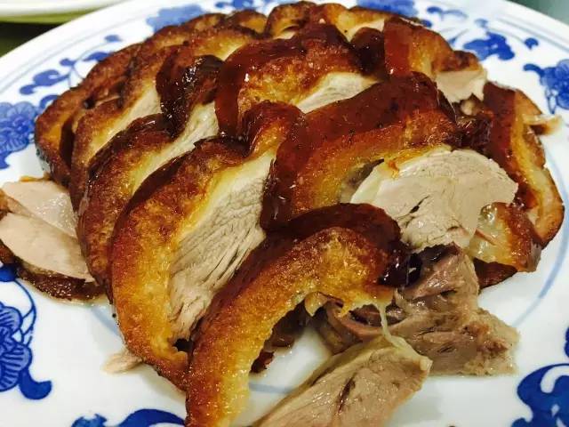 「美食探店」这家等吃鸭子的人天天都排到了胡同口,真的这么美味?