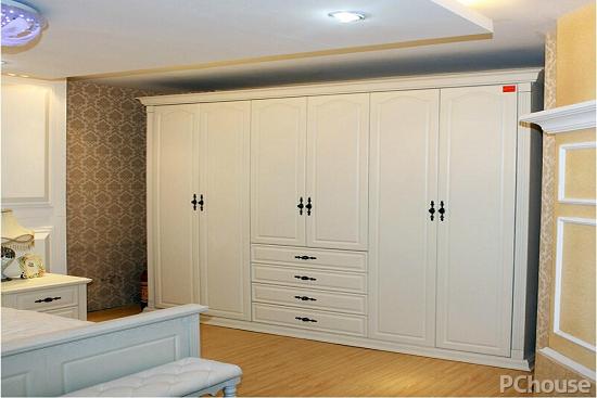 品牌衣柜和普通衣柜的区别,整体衣柜板材十大品牌排名