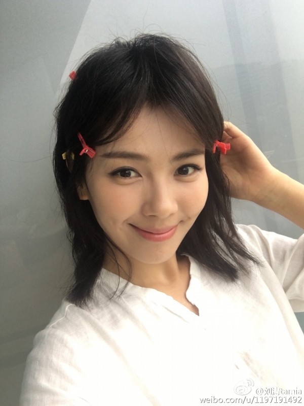 为什么剪完刘海刘海会不自然,为什么剪过八字刘海两边还是秃的