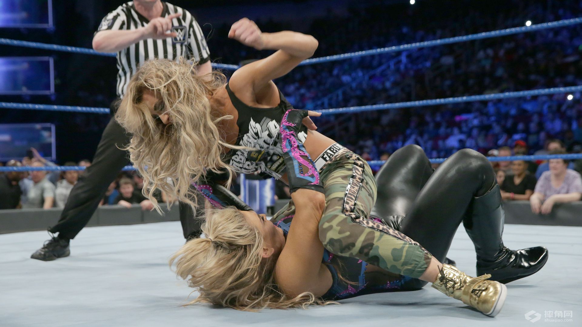 WWE驸马爷风云决战RVD！凯恩抛摔毕雪夫获全场欢呼！