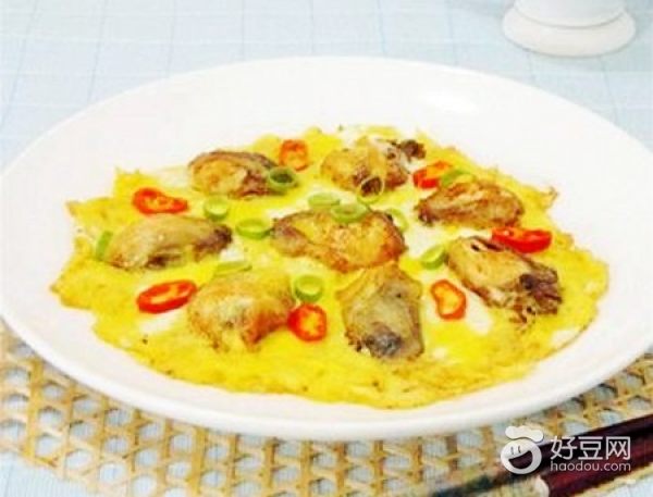 头发干枯毛糙开叉怎么护理,冬季头发干枯毛躁如何做