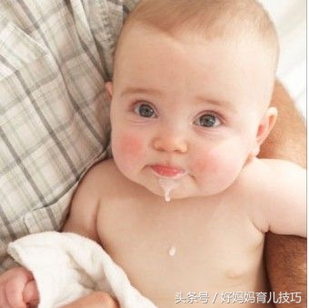 宝宝治疗黄疸期间吐奶,新生儿黄疸10怎么办