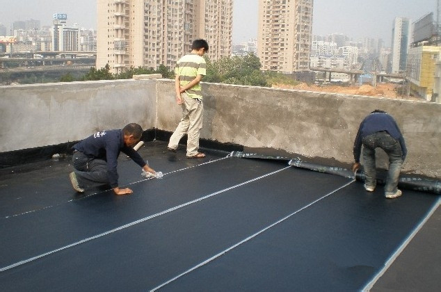 一到下雨就漏水什么原因,一到下雨屋里就漏水怎么办