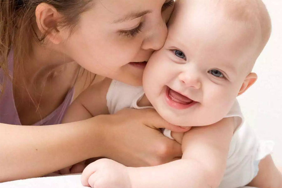 月子里宝宝红屁股快速好方法,月子里的宝宝红屁股了怎么办