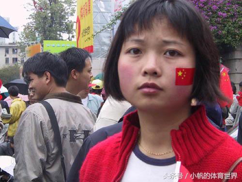 日本女球迷pk中国女球迷,各地女球迷颜值对比