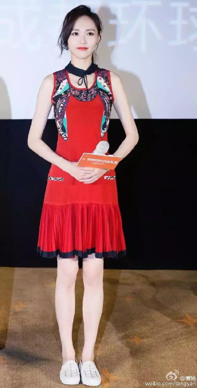 杨幂凌晨为baby送生日祝福,杨幂给唐嫣送祝福