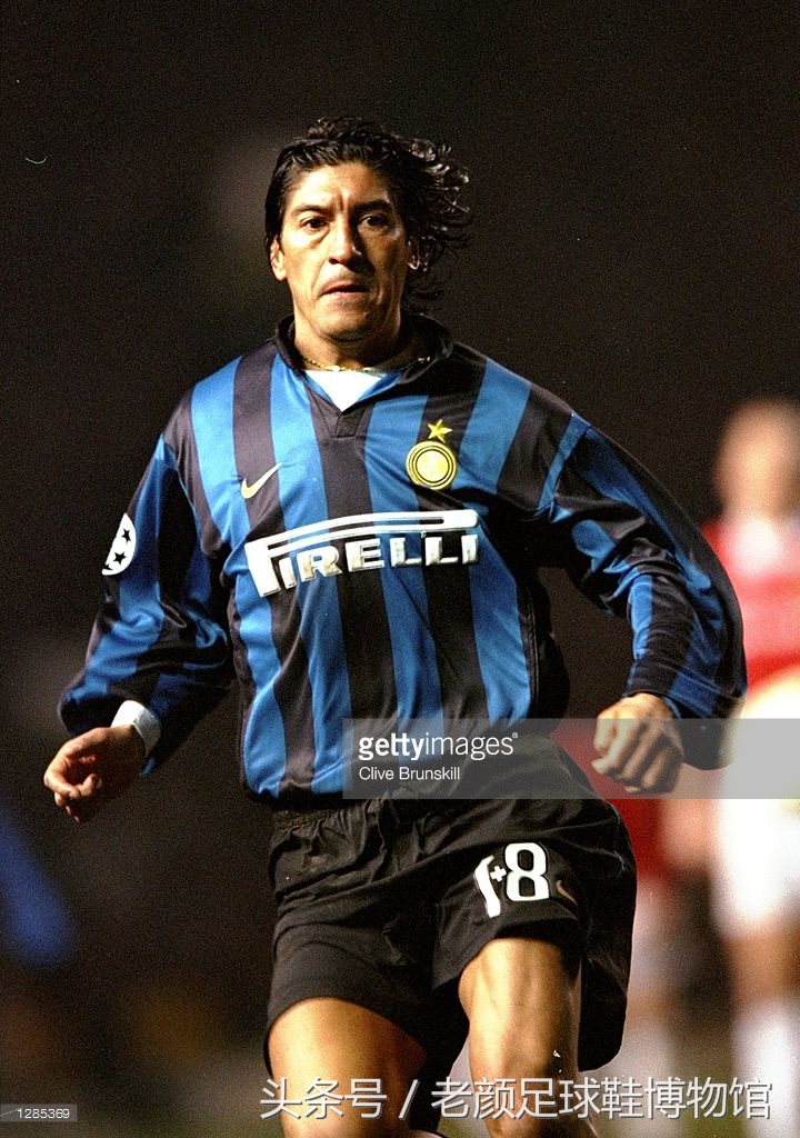 西班牙足球鞋便宜,西班牙足球鞋怎么样