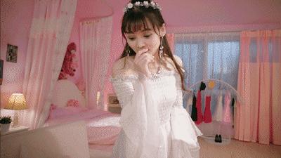 女客泡温泉遭直播直接来个VR直播岂不是更好