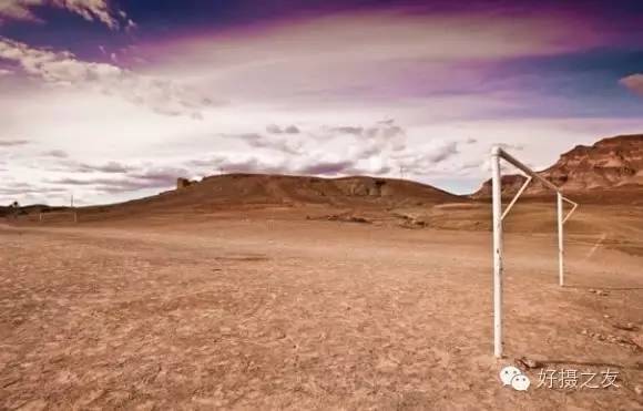 建造一个楼顶足球场,建7人足球场