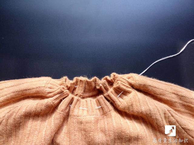 毛衣袖子越穿越肥,毛衣袖口松垮怎么恢复