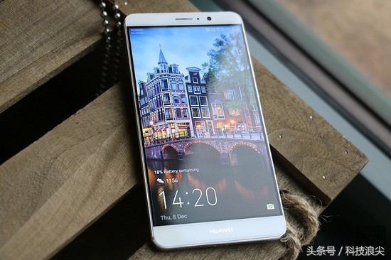 外媒测评华为mate40rs保时捷版,外媒评价华为mate40