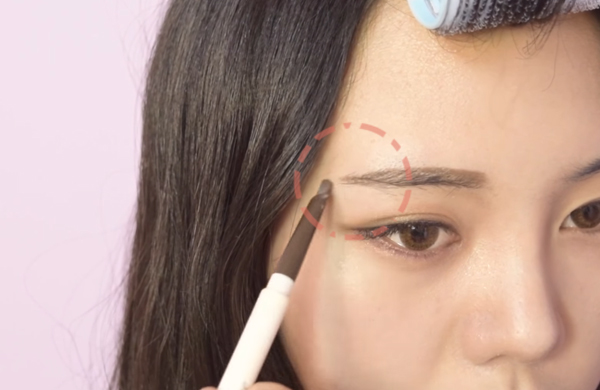 天生塌鼻梁矫正方法,天生塌鼻梁怎么可以变低