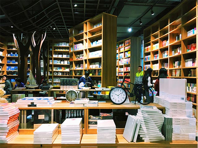 今天我们就来聊聊,阳江扶光书店百利广场店