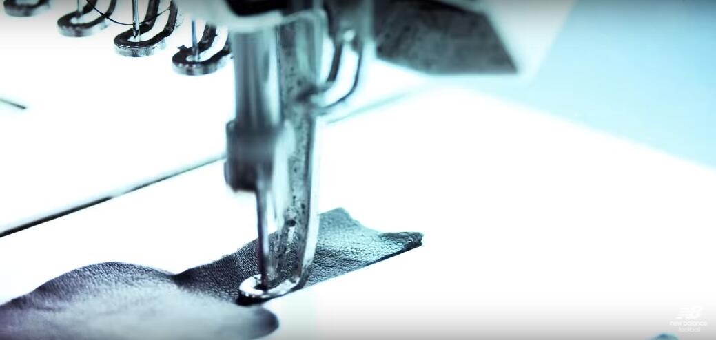 一双球鞋制作全过程,定制球鞋生产全过程