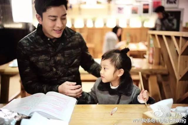 “综艺一姐”是王源的头号粉丝！爸妈都是娱乐圈一线大咖背景雄厚