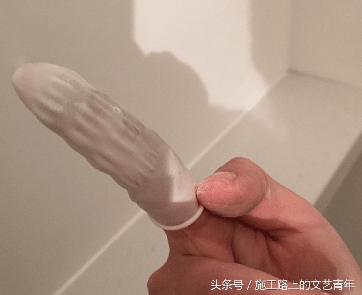 橱柜上面要不要打玻璃胶,橱柜台面要不要打玻璃胶