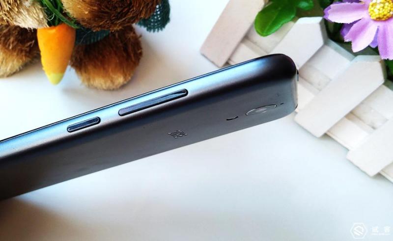 21克老年手机，老年机中的苹果手机