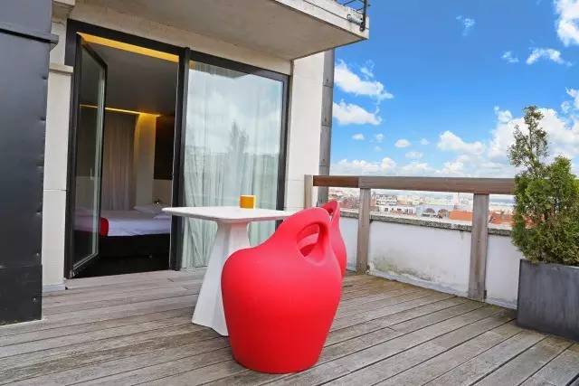 潘通十大必买颜色,潘通2024年度流行色排版