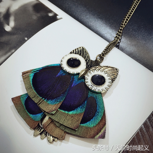 沉闷的冬天需要亮色点缀,冬天怎么能少了一件毛衣呢