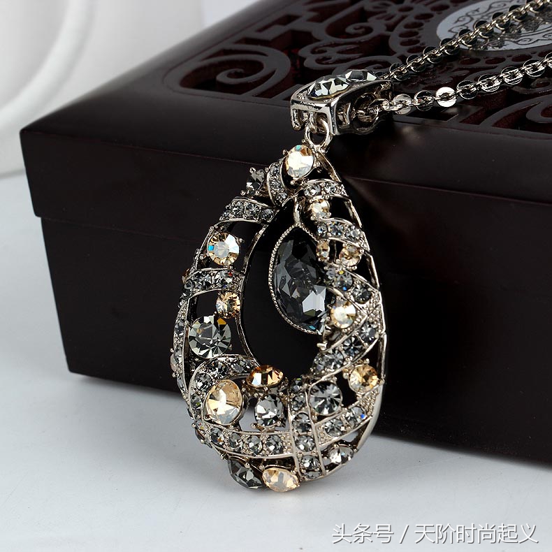 寒冷的冬季怎么能缺少美美的毛衣,冬天怎么能少了一件毛衣呢