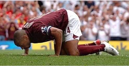 亨利大帝橄榄球,亨利大帝泪流满面