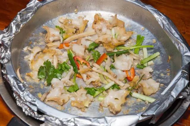 闇插彴澶氳倝鑺卞洯椁愬巺,澶氳倝妞嶇墿椁愬惂