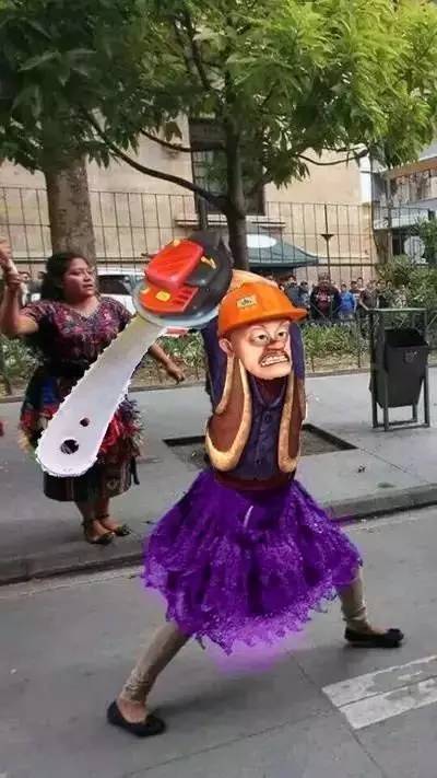 战斗民族大妈玩ak47,战斗民族的大妈有多强悍