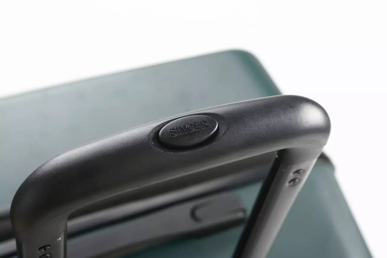 高中学生拉杆箱适合软箱还是硬箱,出差什么拉杆箱好