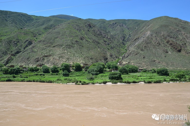 骑行318到尼泊尔,29天骑行川藏之旅