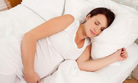 孕妈左侧躺宝宝是什么样的,孕妈为什么左侧睡好