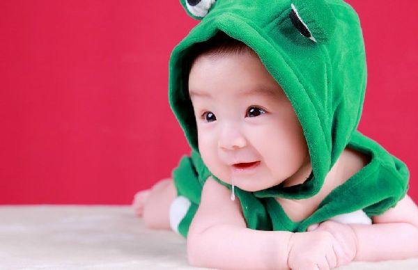 怎么处理宝宝的口水疹,怎么预防宝宝口水疹