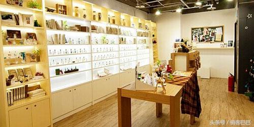 化妆品店如何裂变客户,化妆品店怎么搞活动吸引顾客