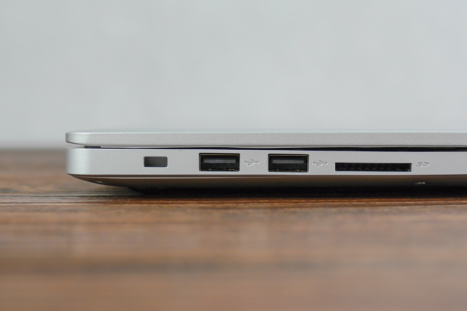 手机的“边框革命”风暴刮向笔记本，优雅X4屏幕颜值获好评