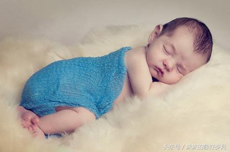 新手妈妈要懂得把握住这几个产后的“第一”